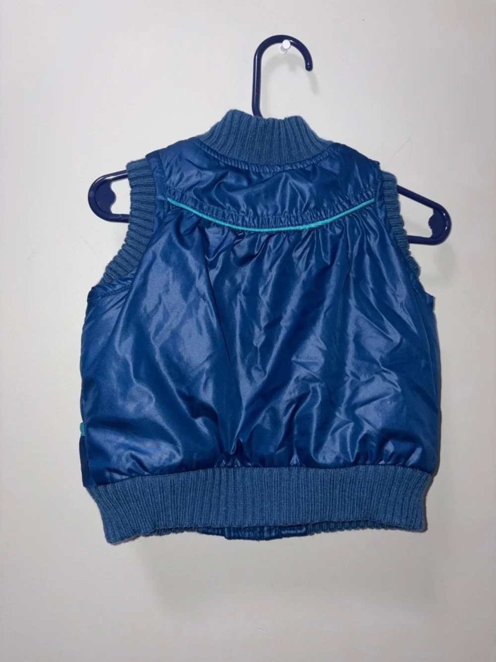 Old Navy Blue Shiny Puffer Vest 2008 y2k vibes boys 6-12‎ M